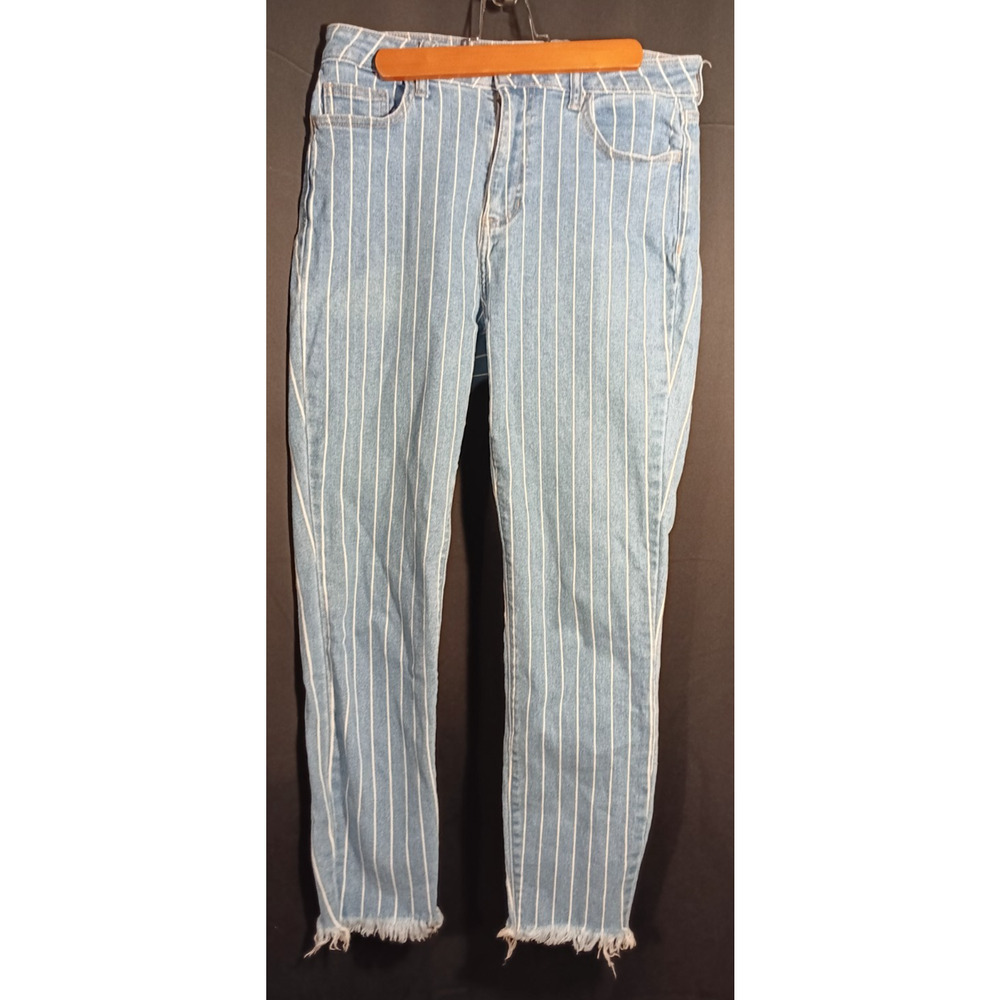 Cello Mid Rise Raw Hem Cropped Ankle Jeans White Stripes Women’s Size 7